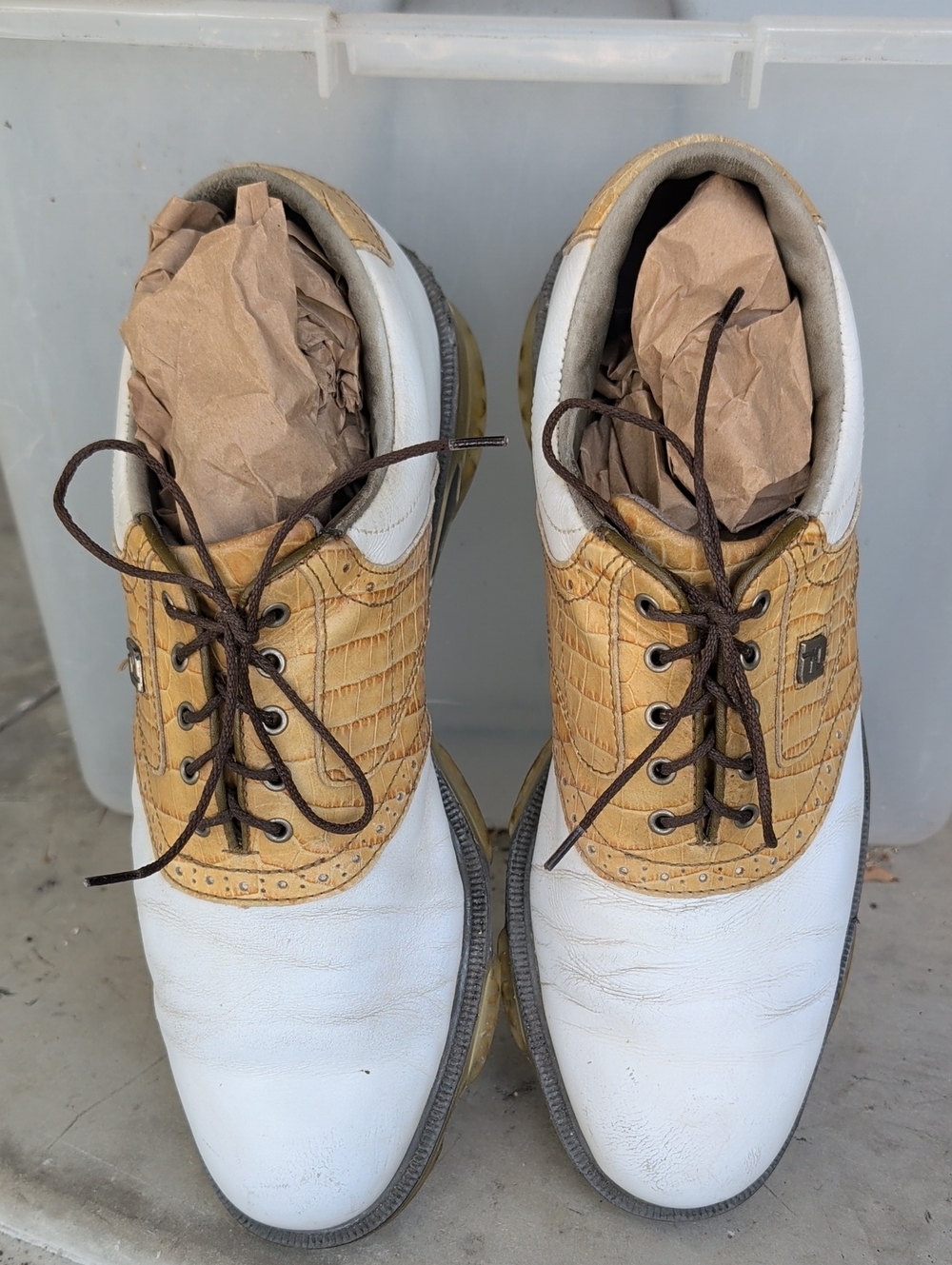 Foot JoyMen's White and Tan Classic Saddle Golf Shoes 11N